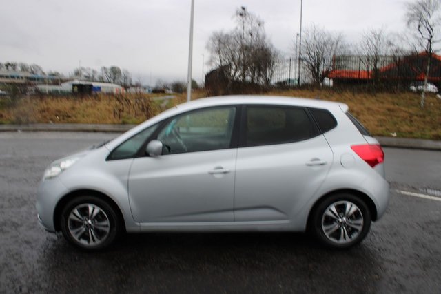 2017 KIA VENGA 2017 1.6 2017,AUTO Only 23,000mls,Sat Nav,Bluetooth,Parking Sensors,F.S.H,Ulez Compliant - Photo 2
