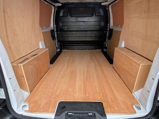 2024 VAUXHALL VIVARO - Photo 10