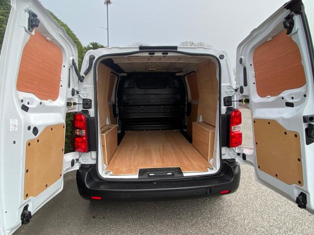 2024 VAUXHALL VIVARO - Photo 9