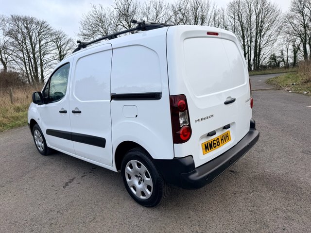 2018 Peugeot Partner - Photo 10