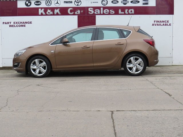 2014 VAUXHALL ASTRA 2014 1.6 16v SRi Hatchback 5dr Petrol Auto Euro 5 (115 ps) - Photo 5