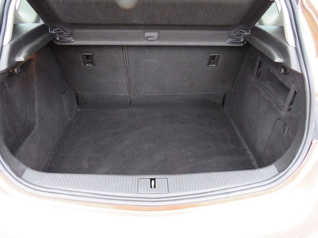 2014 VAUXHALL ASTRA 2014 1.6 16v SRi Hatchback 5dr Petrol Auto Euro 5 (115 ps) - Photo 11