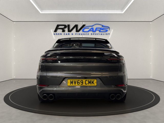 2019 Porsche Cayenne 4L Turbo 5dr - Photo 4