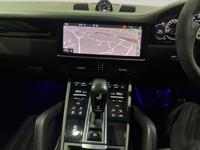 2019 Porsche Cayenne 4L Turbo 5dr - Photo 10