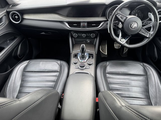 2021 Alfa Romeo STELVIO - Photo 9