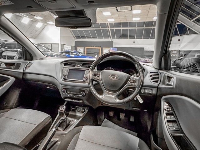 2015 Hyundai I20 1.4L Premium SE Nav 5dr - Photo 3