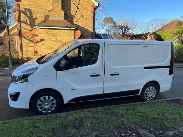 2019 VAUXHALL VIVARO - Photo 4