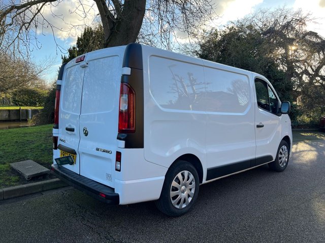 2019 VAUXHALL VIVARO - Photo 6