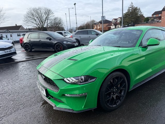2019 FORD MUSTANG - Photo 9