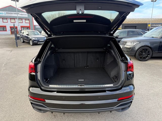 2023 AUDI Q3 2.0 TFSI 40 S line SUV 5dr Petrol S Tronic quattro Euro 6-1 OWNER FROM NEW FINISHED IN MYHTOS BLACK WITH BLACK HLAF LEATHER-SONOS SPEAKERS-HEATED SEATS-CAR PLAY-BLUETOOTH-CRUISE CONTROL-SATNAV-REVERSE CAMERA-DAB RADIO-ELECTRIC FOLDING MIRRORS-DUAL ZONE CLIMATE CONTROL - Photo 7