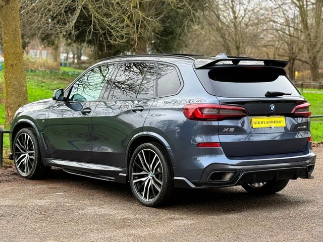 2020 BMW X5 2020 3.0 45E 24KWH M SPORT M PERFORMANCE KIT PAN ROOF HEAD UP H/KARDON 360 CAMERA PETROL PLUG-IN HYBRID AUTO XDRIVE EURO 6 (S/S) (394 PS) - Photo 3
