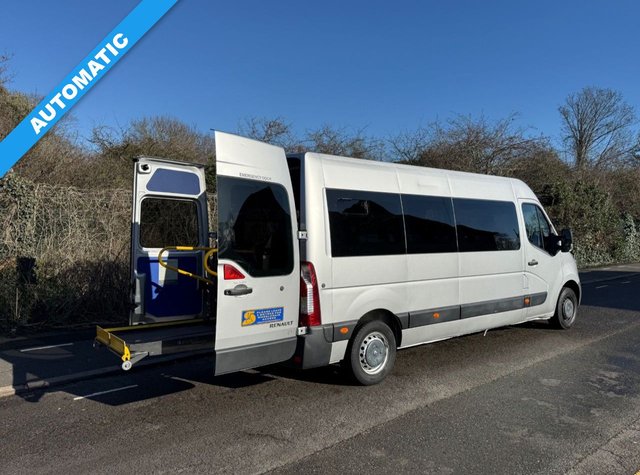 2015 RENAULT MASTER