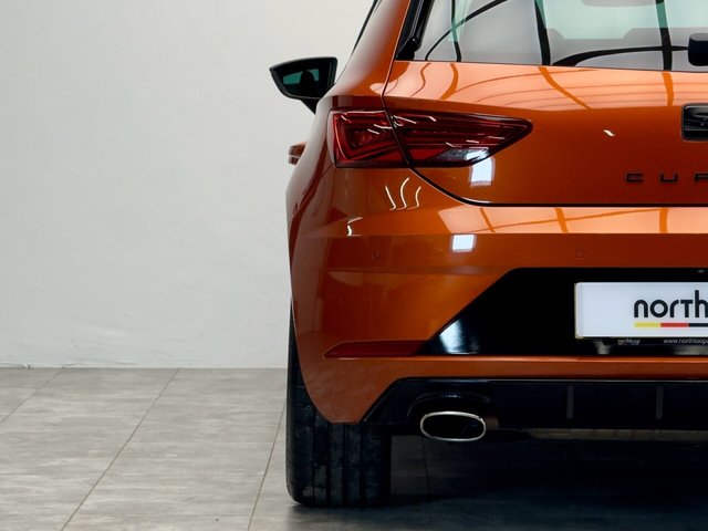 2018 Seat Leon 2L Cupra 300 5dr - Photo 8