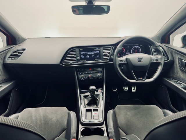 2018 Seat Leon 2L Cupra 300 5dr - Photo 6