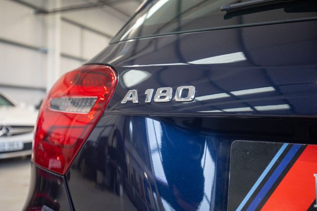 2017 Mercedes-Benz A-Class 1.6L Amg Line 5dr - Photo 11