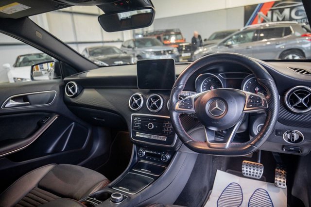 2017 Mercedes-Benz A-Class 1.6L Amg Line 5dr - Photo 2