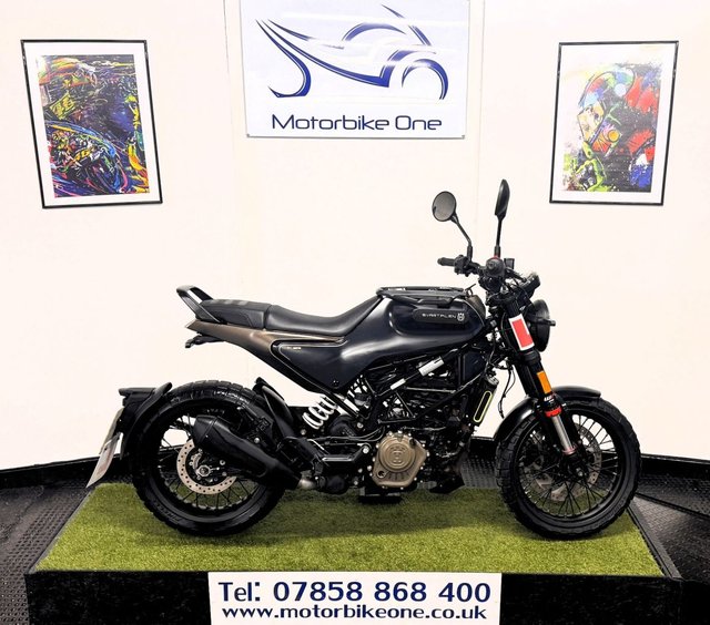 2024 24 Husqvarna Svartpilen 125 125 Naked Petrol Manual Euro 5 (15 ps)