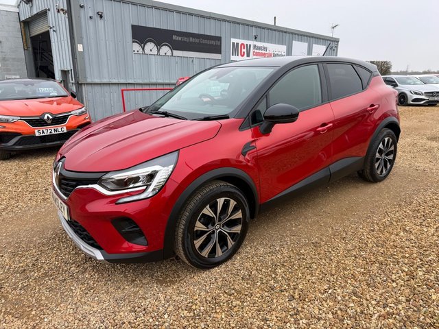 View our Renault Captur 1.0 TCe evolution SUV 5dr Petrol Manual Euro 6 (s/s) (90 ps)