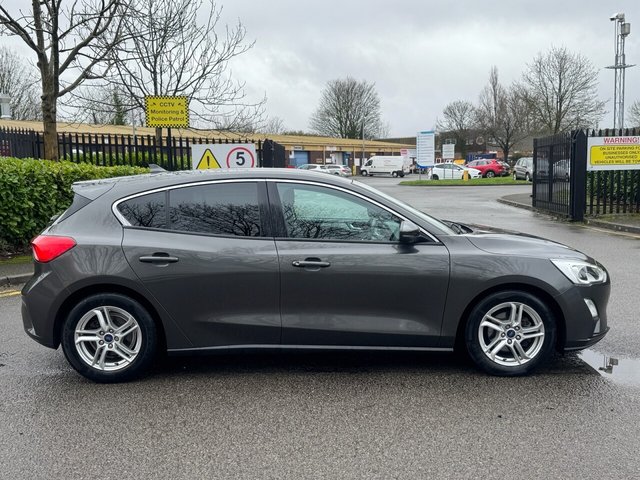 2018 Ford Focus 1.5L Zetec 5dr - Photo 8
