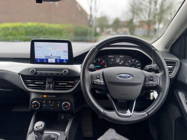 2018 Ford Focus 1.5L Zetec 5dr - Photo 11