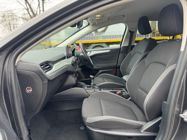 2018 Ford Focus 1.5L Zetec 5dr - Photo 12