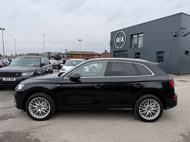 2017 AUDI Q5 2.0 TDI S line SUV 5dr Diesel S Tronic Quattro Euro 6 (s/s) (190 ps)-1 Owner Car From New-Finished In Brilliant Black Metallic-Heated Half Leather Upholstery-Drive Select-20 Inch Alloy Wheels-Auto Tailgate-Auto Headlights-Digital Dash-Heated Electric Folding Mirrors-Wireless Charging-Mfsw-Dual Climate Control-Cruise Control-Dab Radio-Bluetooth-Satnav-Superb Example. - Photo 3