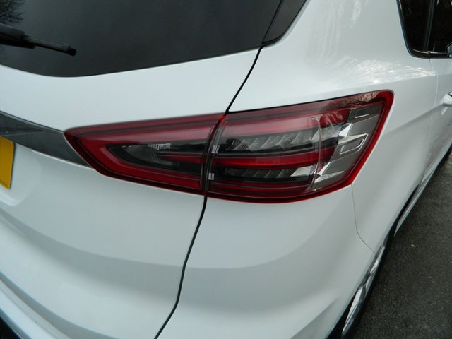 2017 Ford S-Max 2L Titanium 5dr - Photo 10