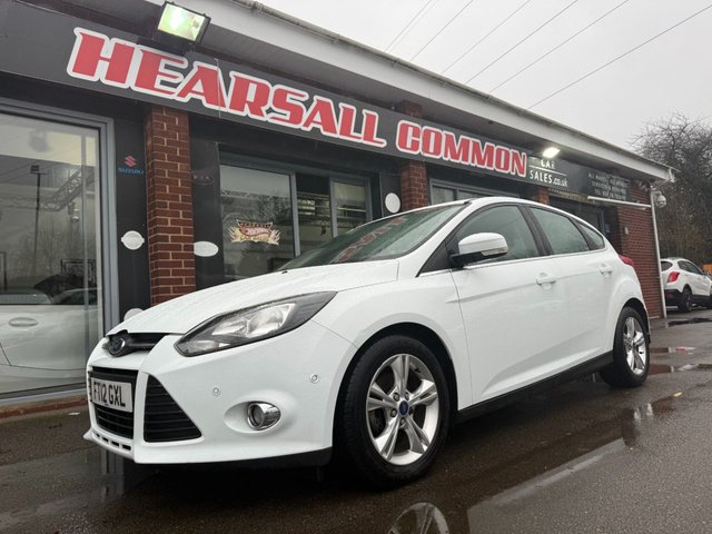 2012 FOCUS 1.6 TDCI ZETEC HATCHBACK 5DR DIESEL MANUAL EURO 5 S S 115... photo