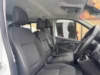 USED 2023 23 RENAULT TRAFIC 2.0 dCi Blue LL30 Extra Crew Van Double Cab 6dr Diesel Manual L2 H1 Euro 6 (s/s) (150 ps) We Supply Cars and Vans all over the Uk, with over 20 years experience, and 5 star Google reviews, we have an ever changing stock profile ! We now offer selected cars and vans for a limited time only at a price to go ! Each and every vehicle will have a mechanical check prior to collection and at least 6 months mot. We are based 5 minutes away from Hull train station just of the A63 on Rugby Street in Hull. Simply get in touch or call and see us for more information. Thank youWe are pleased to o