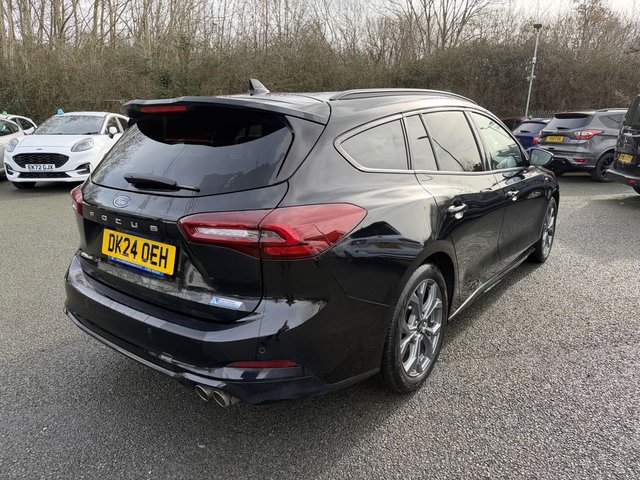 2024 Ford Focus 1L St-Line 5dr - Photo 3