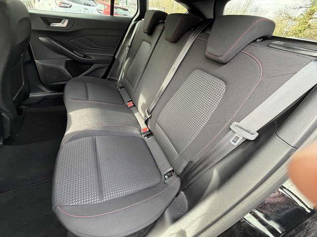 2024 Ford Focus 1L St-Line 5dr - Photo 11