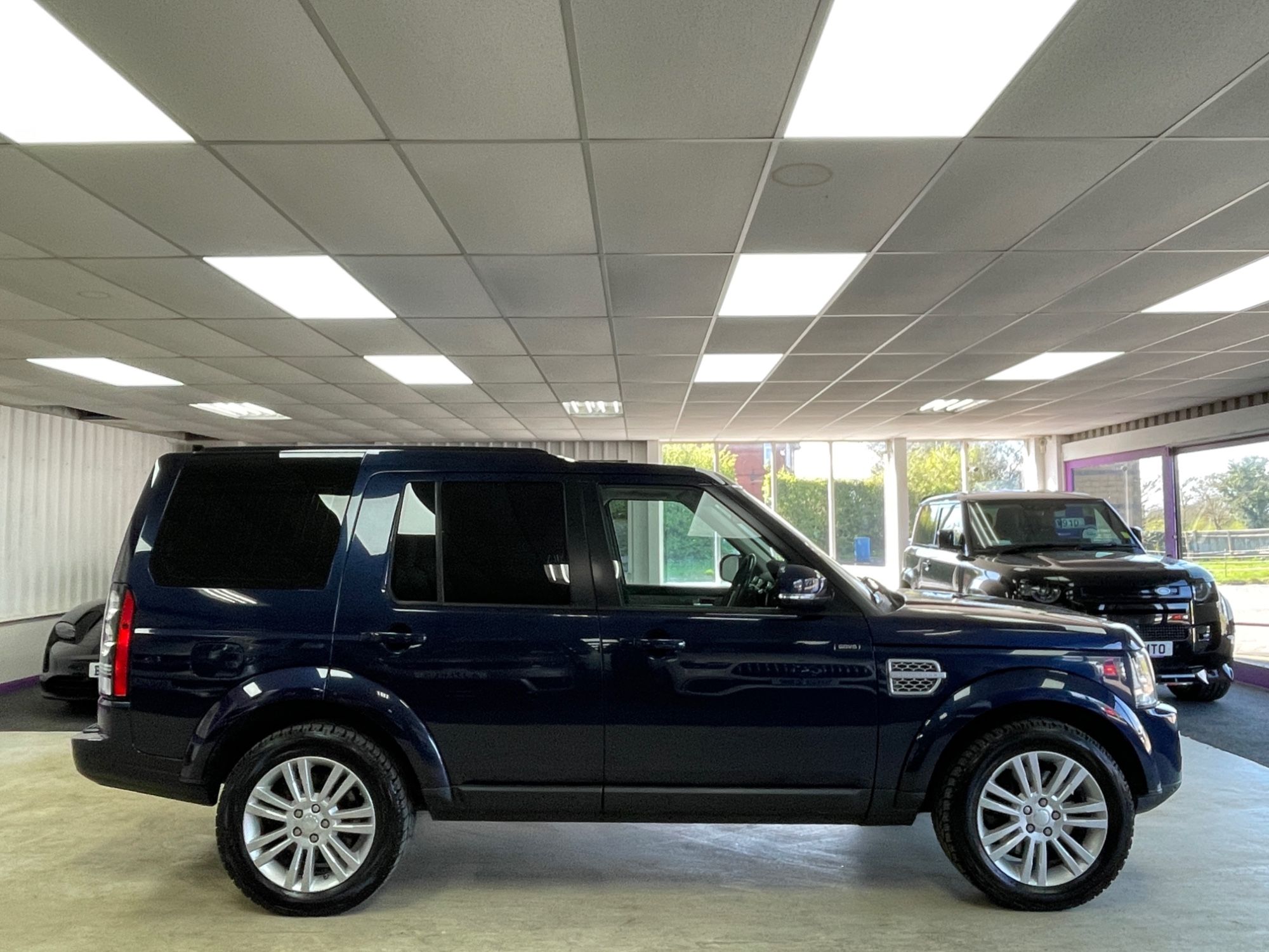 USED 2014 14 LAND ROVER DISCOVERY 4 3.0 SD V6 HSE SUV 5dr Diesel Auto 4WD Euro 5 (s/s) (255 bhp) 