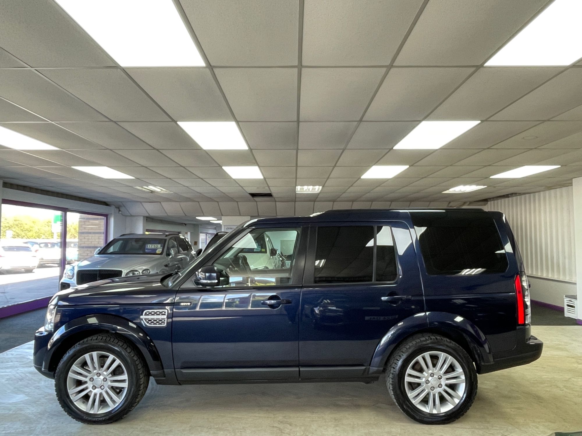 USED 2014 14 LAND ROVER DISCOVERY 4 3.0 SD V6 HSE SUV 5dr Diesel Auto 4WD Euro 5 (s/s) (255 bhp) 