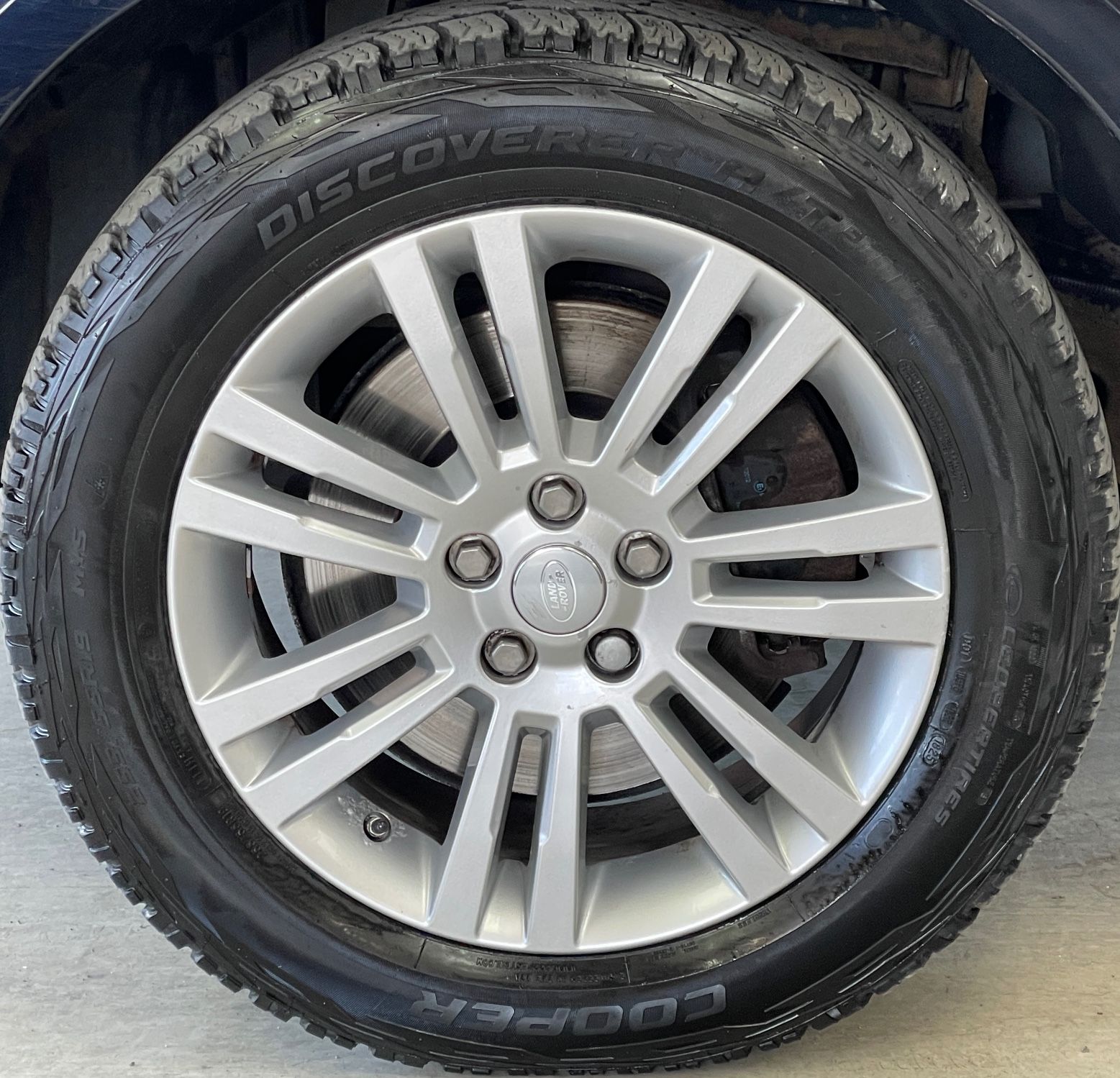 USED 2014 14 LAND ROVER DISCOVERY 4 3.0 SD V6 HSE SUV 5dr Diesel Auto 4WD Euro 5 (s/s) (255 bhp) 