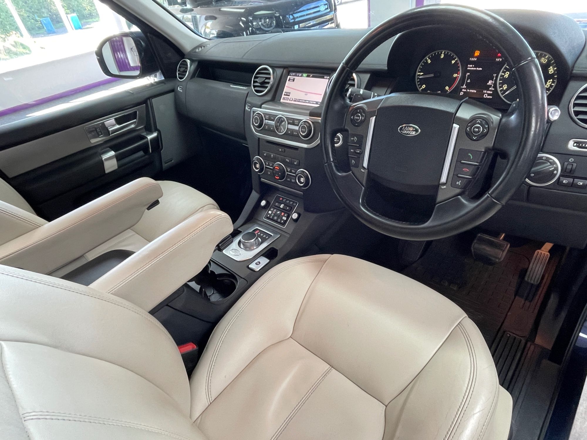 USED 2014 14 LAND ROVER DISCOVERY 4 3.0 SD V6 HSE SUV 5dr Diesel Auto 4WD Euro 5 (s/s) (255 bhp) 