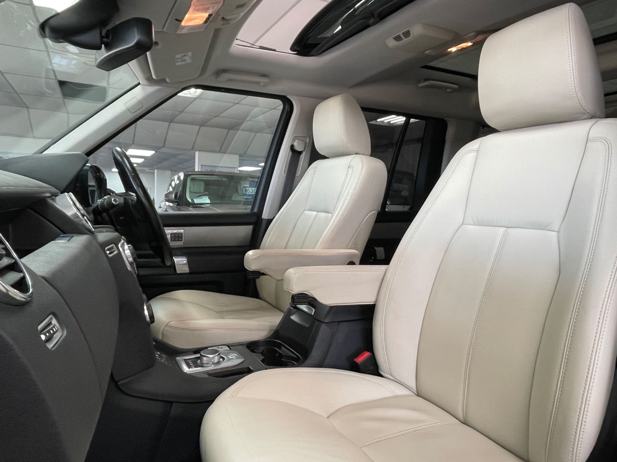 USED 2014 14 LAND ROVER DISCOVERY 4 3.0 SD V6 HSE SUV 5dr Diesel Auto 4WD Euro 5 (s/s) (255 bhp) 