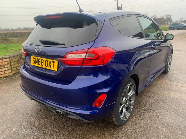 2018 FORD FIESTA - Photo 3