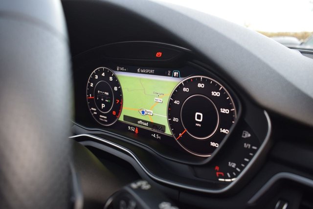 2019 Audi A4 Avant 2L Black Edition 5dr - Photo 12