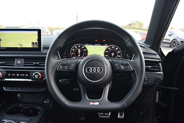 2019 Audi A4 Avant 2L Black Edition 5dr - Photo 10