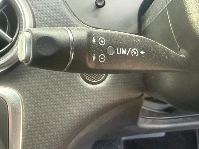 2015 Mercedes-Benz A-CLASS - Photo 11