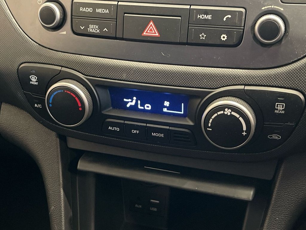 USED 2018 68 HYUNDAI I10 1.2 Premium Hatchback 5dr Petrol Manual Euro 6 (87 ps) APPLE CAR PLAY AND ANDROID AUTO