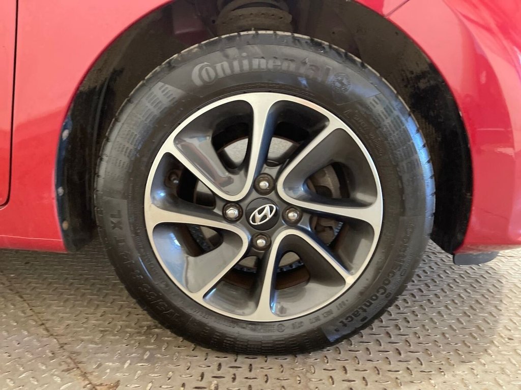 USED 2018 68 HYUNDAI I10 1.2 Premium Hatchback 5dr Petrol Manual Euro 6 (87 ps) APPLE CAR PLAY AND ANDROID AUTO