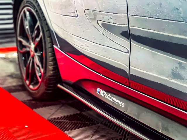 2017 BMW 1 SERIES - Photo 9