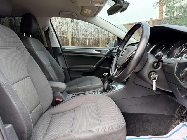 2018 Volkswagen Golf - Photo 5