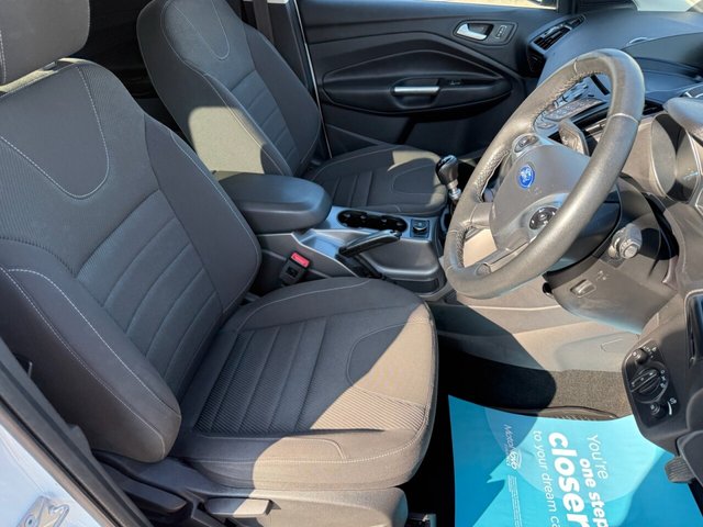 2014 FORD KUGA 2.0 TDCi Zetec SUV 5dr Diesel Manual AWD Euro 5 (140 ps) - Photo 8