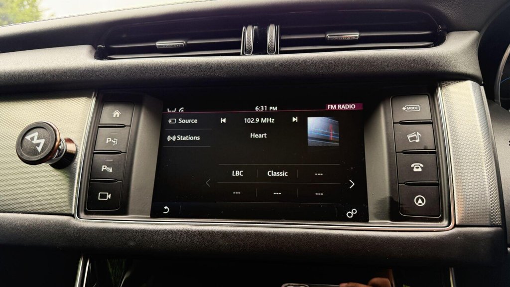 USED 2016 16 JAGUAR XF 2.0d Portfolio Auto Euro 6 (s/s) 4dr TIMIMG BELT|HEAD UP|WARRANTY|+