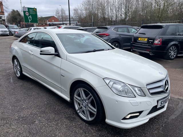 2010 Mercedes-Benz E-CLASS - Photo 6