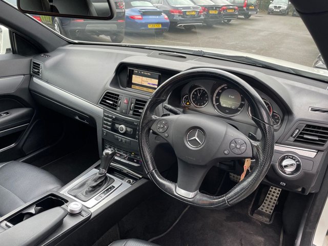 2010 Mercedes-Benz E-CLASS - Photo 9