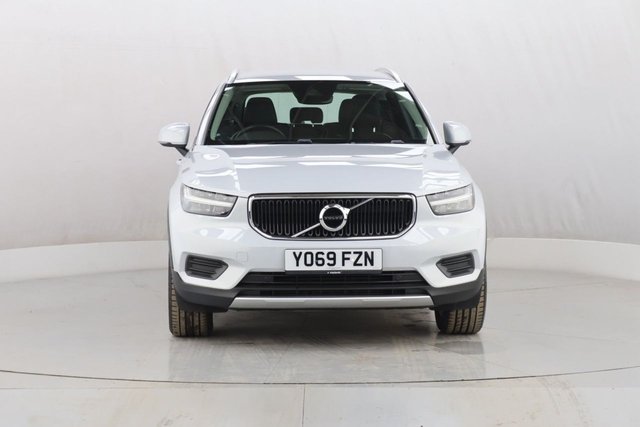 2020 Volvo Xc40 2L Momentum 5dr - Photo 3