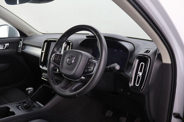 2020 Volvo Xc40 2L Momentum 5dr - Photo 10